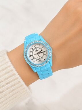 Women's Blue Crystal Bezel Fashion Watch